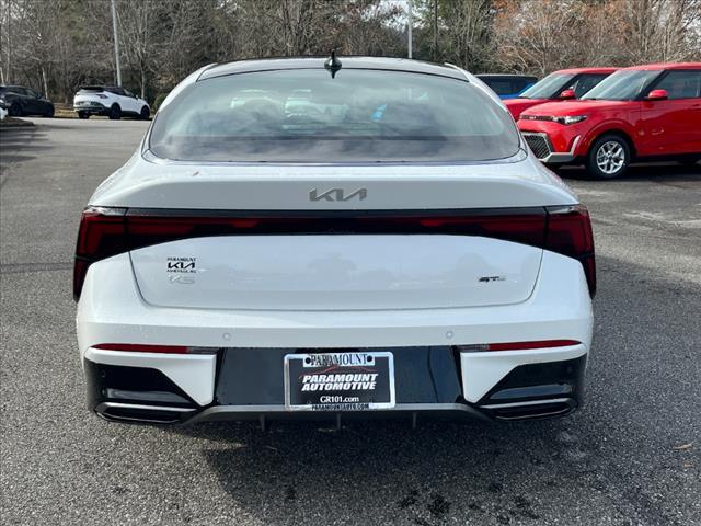 Photo of 2025 Snow White Pearl Kia K5