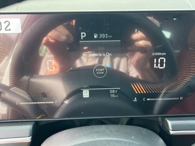 Photo of 2025 Snow White Pearl Kia K5