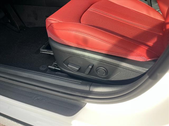 Photo of 2025 Snow White Pearl Kia K5