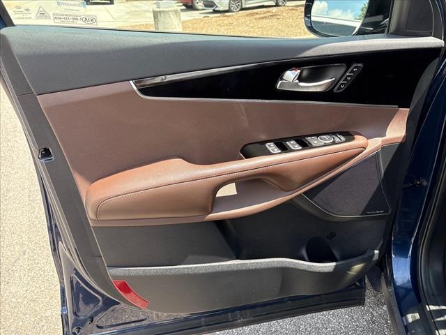 Photo of 2019 Blaze Blue Kia Sorento
