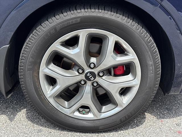 Photo of 2019 Blaze Blue Kia Sorento