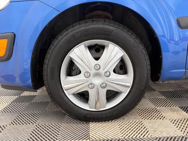 Photo of 2009 Sapphire Blue Kia Rio
