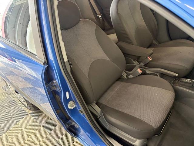 Photo of 2009 Sapphire Blue Kia Rio