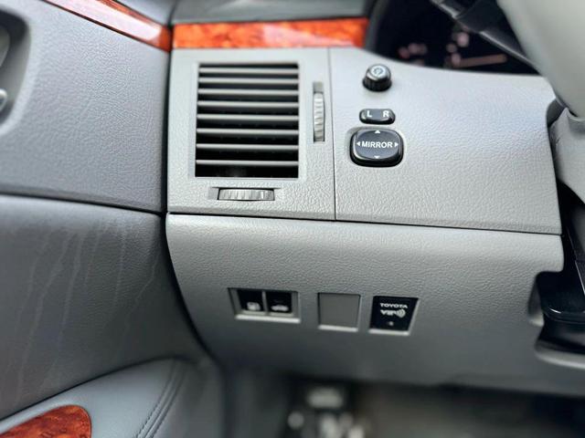 Photo of 2005 Blue Mirage Metallic Toyota Avalon