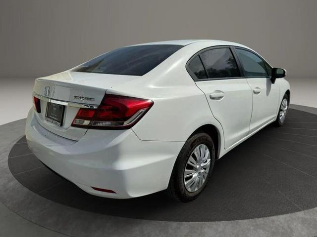 Photo of 2015 Taffeta White Honda Civic