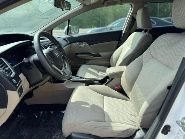 Photo of 2015 Taffeta White Honda Civic