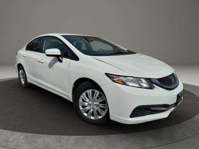 Photo of 2015 Taffeta White Honda Civic