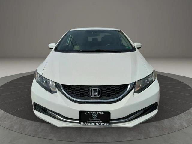 Photo of 2015 Taffeta White Honda Civic