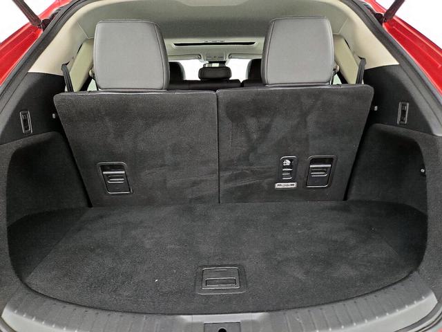 Photo of 2022 Red Mazda CX-9