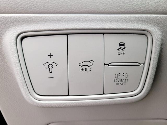 Photo of 2022 Gray Hyundai TUCSON Hybrid