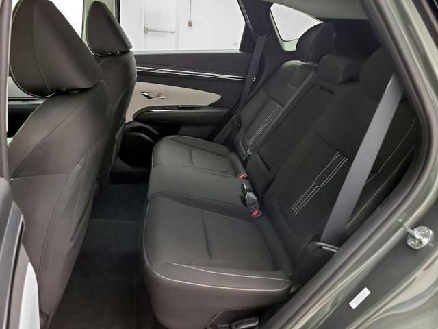 Photo of 2022 Gray Hyundai TUCSON Hybrid