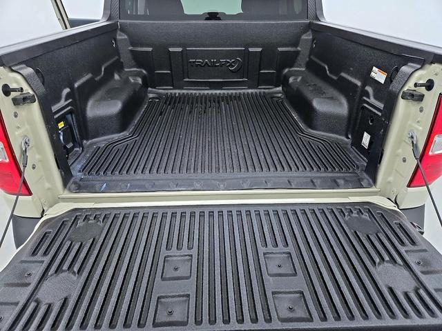 Photo of 2025 Tan Ford Maverick