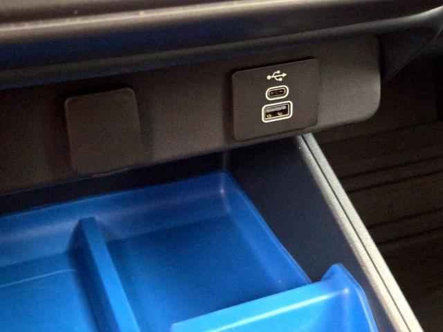 Photo of 2025 Tan Ford Maverick