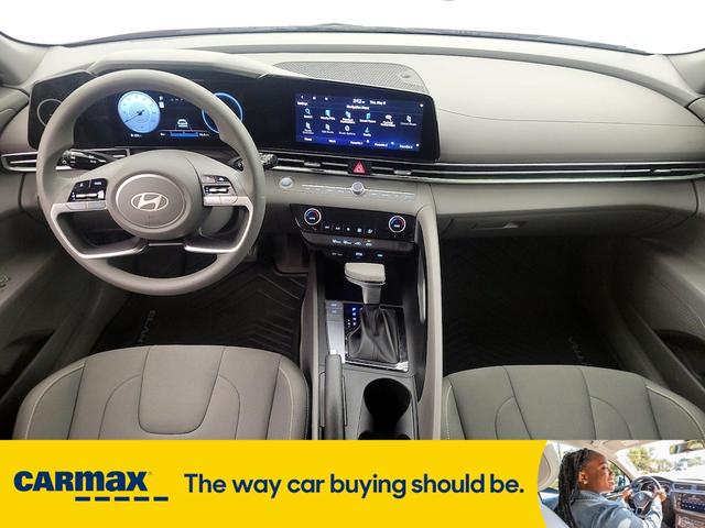 Photo of 2024 Red Hyundai ELANTRA