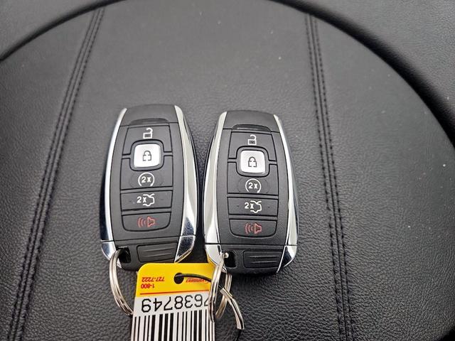Photo of 2018 Black Lincoln MKX