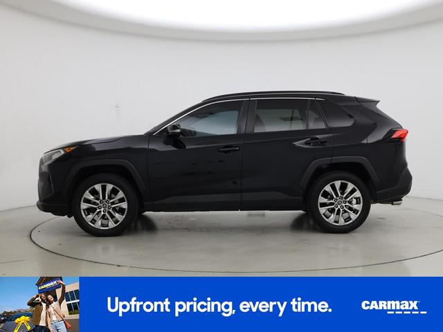 Photo of 2021 Black Toyota RAV4