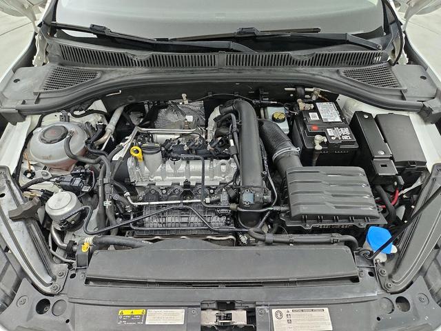 Photo of 2019 White Volkswagen Jetta