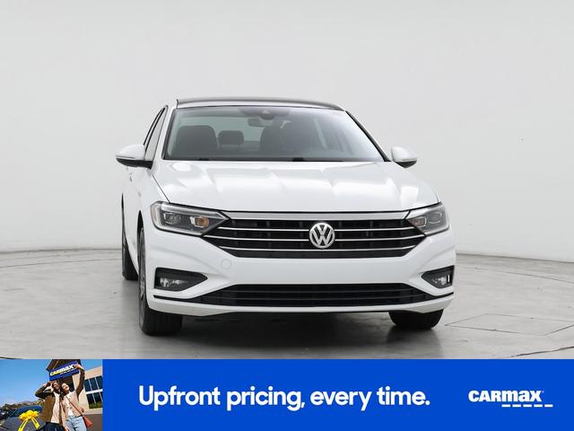 Photo of 2019 White Volkswagen Jetta