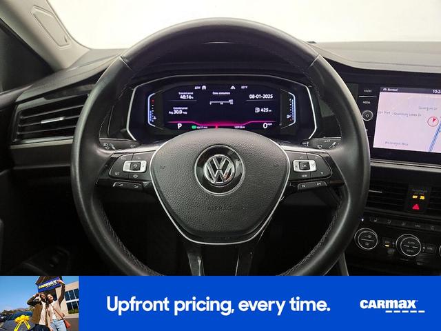 Photo of 2019 White Volkswagen Jetta