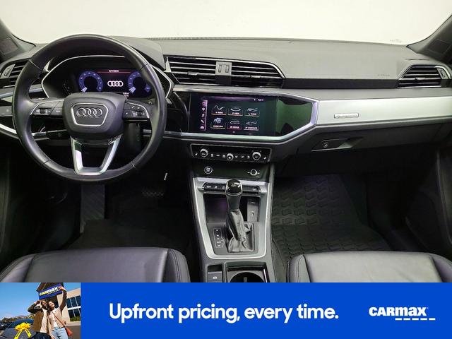 Photo of 2021 Black Audi Q3