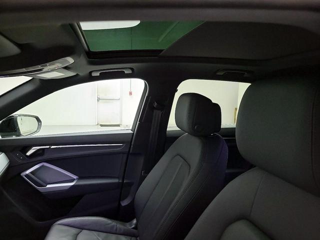 Photo of 2021 Black Audi Q3