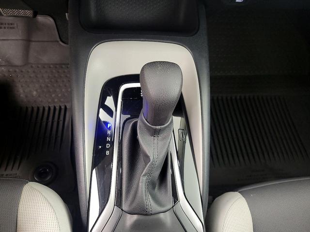 Photo of 2023 White Toyota Corolla