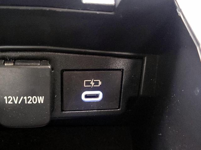 Photo of 2023 White Toyota Corolla
