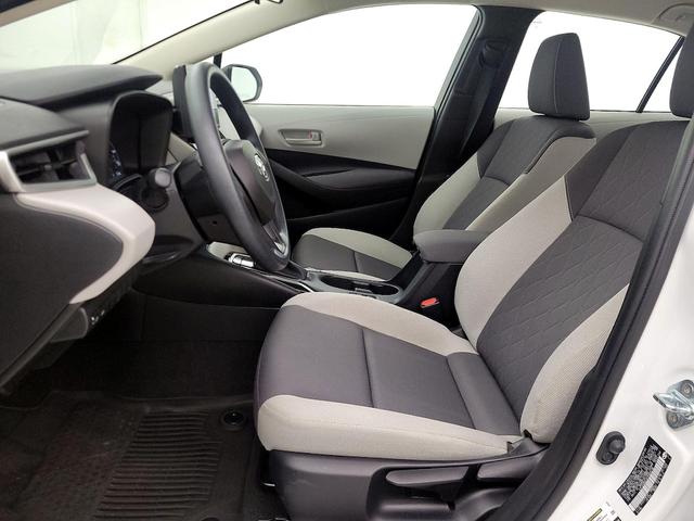 Photo of 2023 White Toyota Corolla
