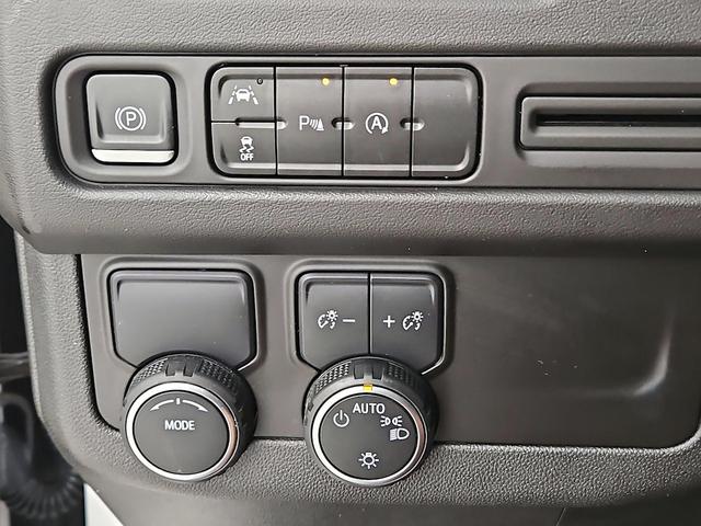 Photo of 2023 White Chevrolet Tahoe