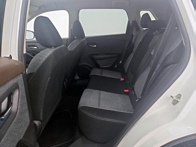 Photo of 2023 White Nissan Rogue