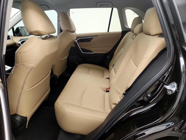 Photo of 2023 Black Toyota RAV4