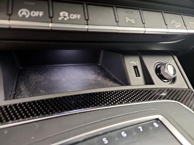 Photo of 2020 Black Audi SQ5