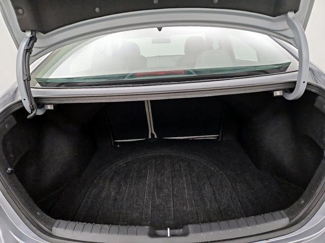 Photo of 2017 Gray Hyundai ELANTRA