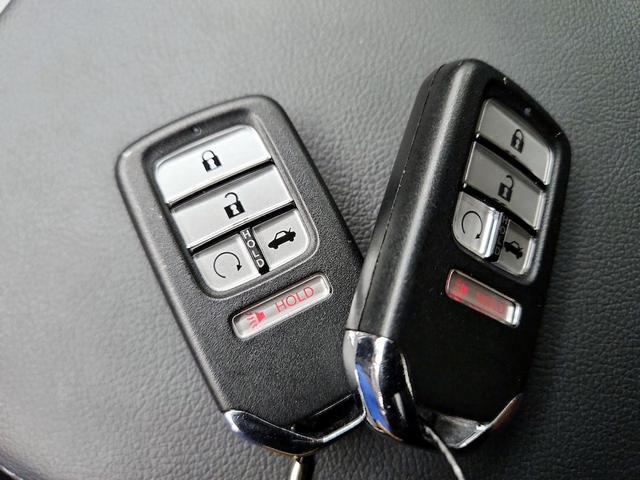 Photo of 2022 Gray Honda Accord
