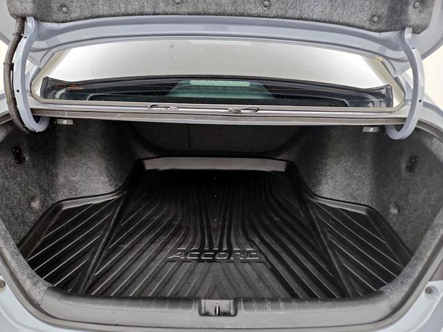 Photo of 2022 Gray Honda Accord
