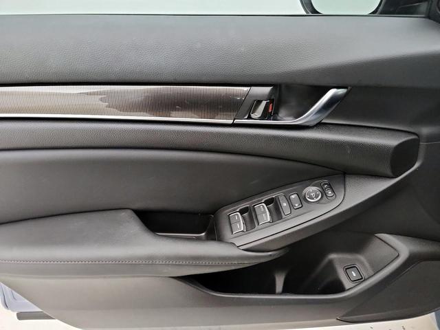 Photo of 2022 Gray Honda Accord