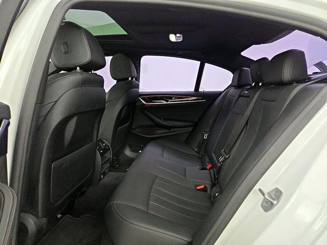 Photo of 2021 White BMW 530