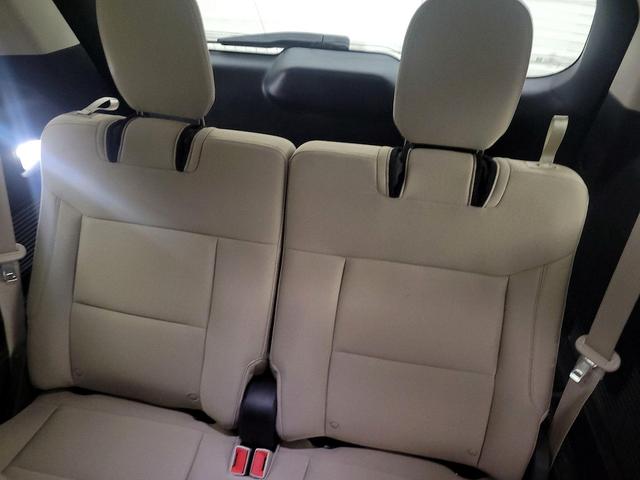 Photo of 2022 Silver Ford Explorer