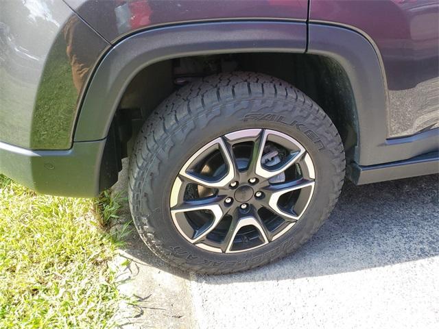 Photo of 2024 Metallic Jeep Compass