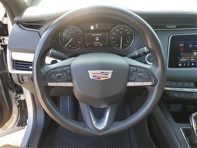 Photo of 2021 Radiant Silver Metallic Cadillac XT4