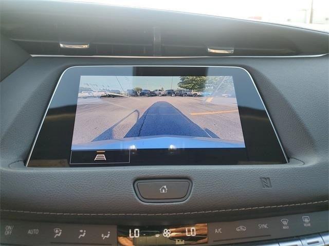 Photo of 2021 Radiant Silver Metallic Cadillac XT4