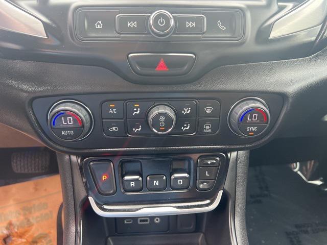 Photo of 2019 Summit White GMC Terrain