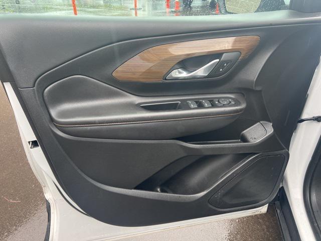 Photo of 2019 Summit White GMC Terrain