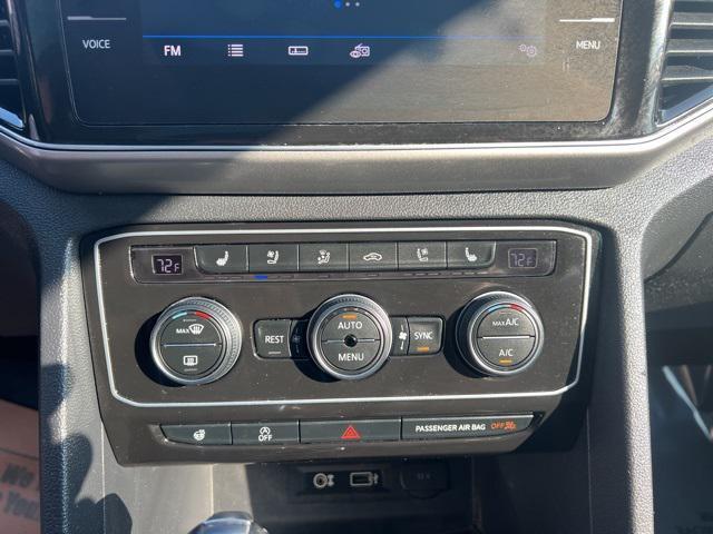 Photo of 2019 Deep Black Volkswagen Atlas