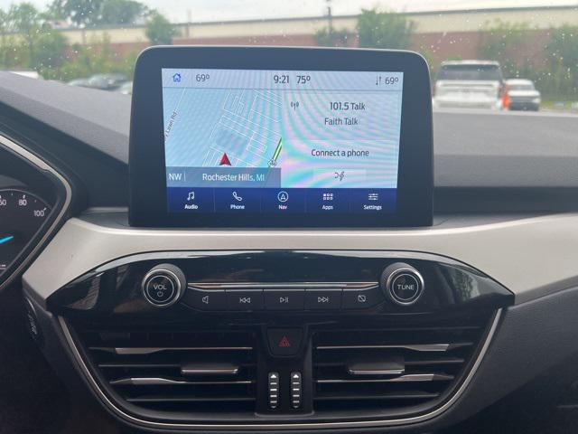 Photo of 2022 Stone Blue Metallic Ford Escape