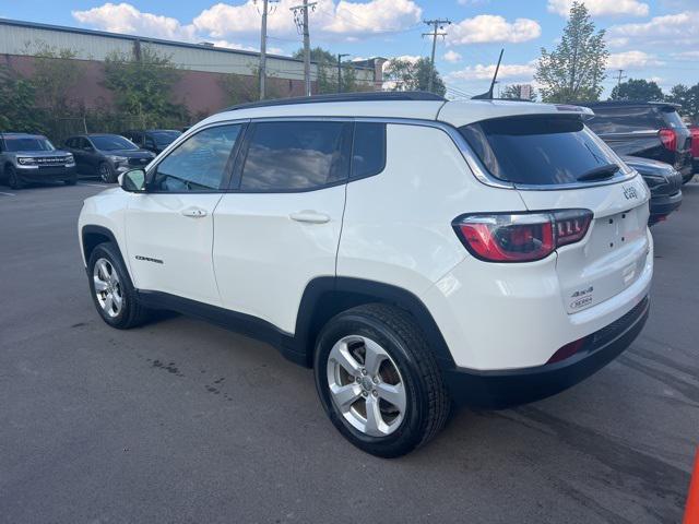 Photo of 2018 White Clearcoat Jeep Compass