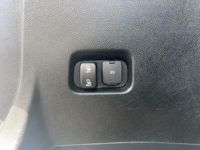 Photo of 2023 Carbonized Gray Metallic Ford Edge