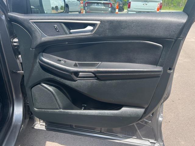 Photo of 2023 Carbonized Gray Metallic Ford Edge