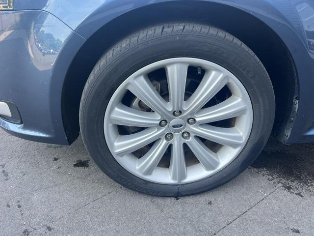 Photo of 2019 Blue Metallic Ford Flex