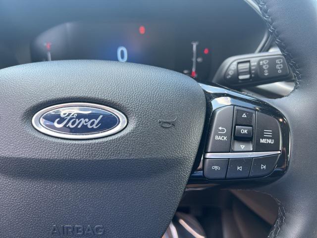 Photo of 2023 Iconic Silver Metallic Ford Escape